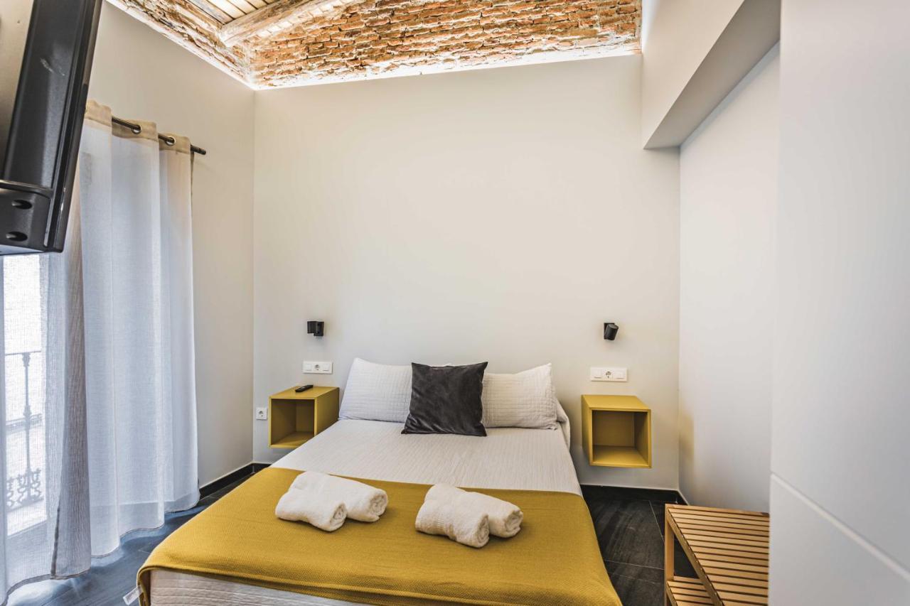 Apartamentos Caceres Central Suites "Torres De Caceres" Εξωτερικό φωτογραφία
