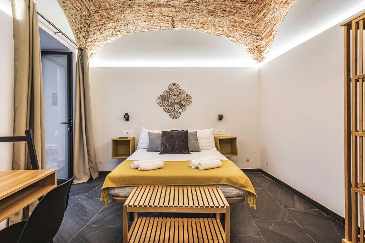 Apartamentos Caceres Central Suites "Torres De Caceres" Εξωτερικό φωτογραφία