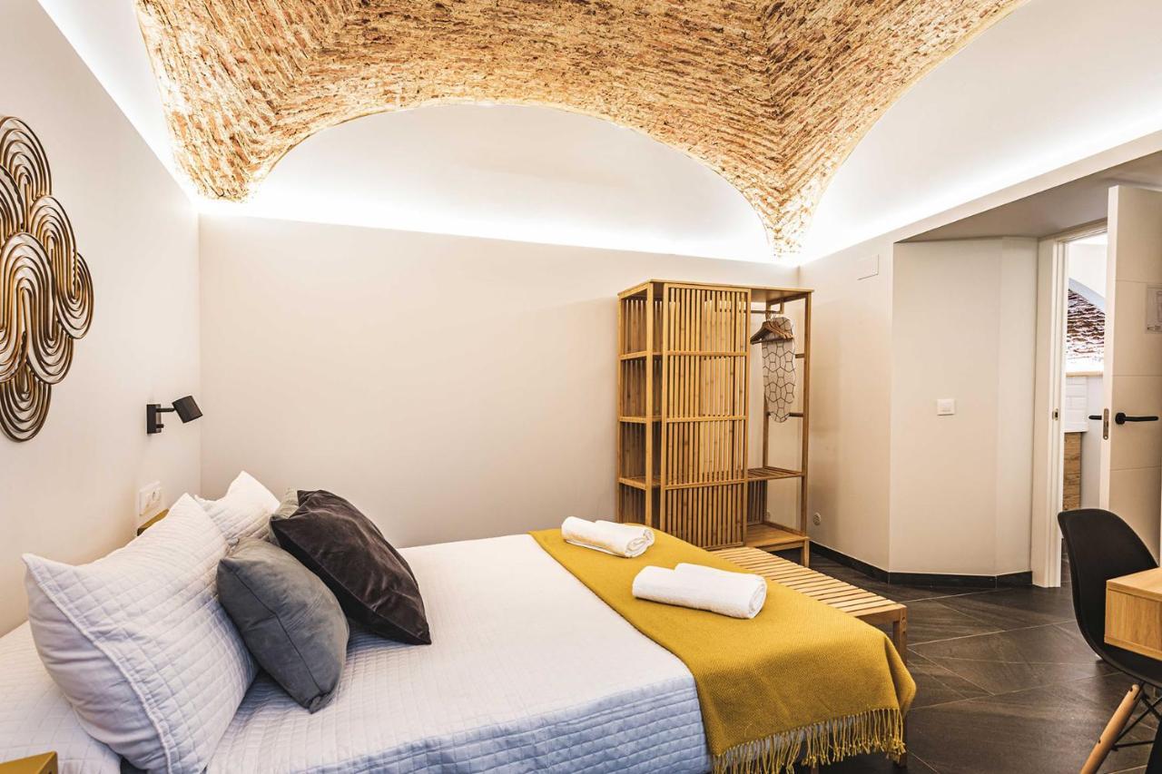 Apartamentos Caceres Central Suites "Torres De Caceres" Εξωτερικό φωτογραφία