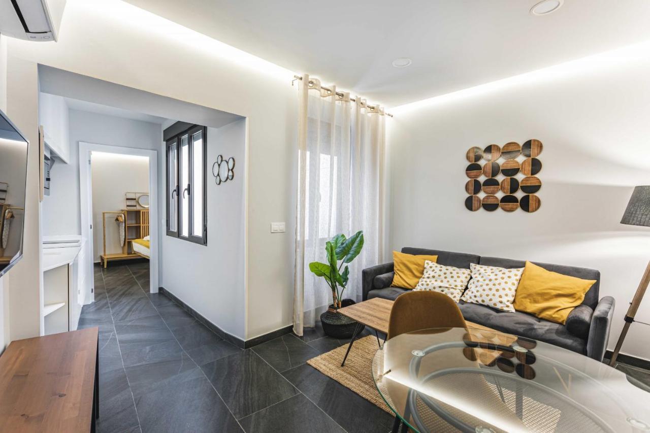 Apartamentos Caceres Central Suites "Torres De Caceres" Εξωτερικό φωτογραφία