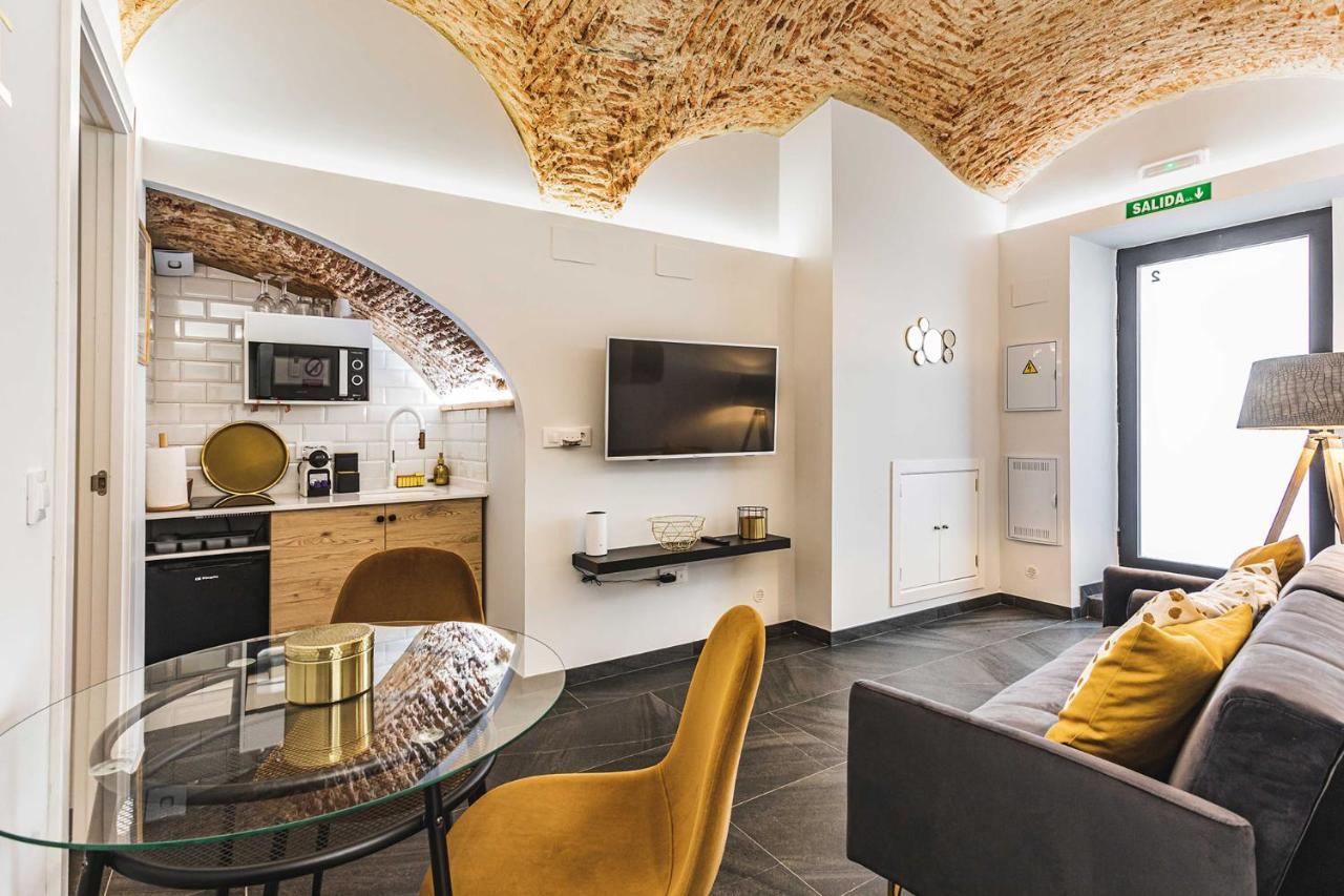 Apartamentos Caceres Central Suites "Torres De Caceres" Εξωτερικό φωτογραφία