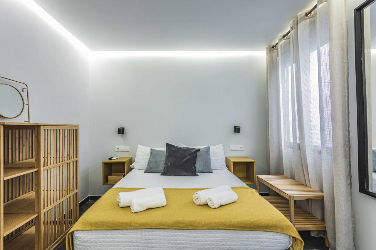 Apartamentos Caceres Central Suites "Torres De Caceres" Εξωτερικό φωτογραφία