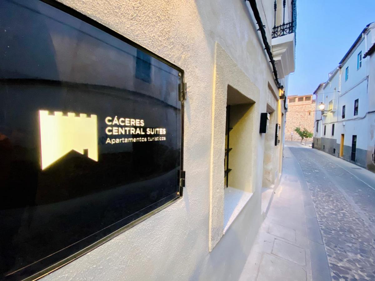 Apartamentos Caceres Central Suites "Torres De Caceres" Εξωτερικό φωτογραφία
